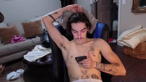 str8whiteboy21 online show from September 2025 05:29:01 AM