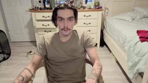 str8whiteboy21 online show from December 2025 05:17:02 AM