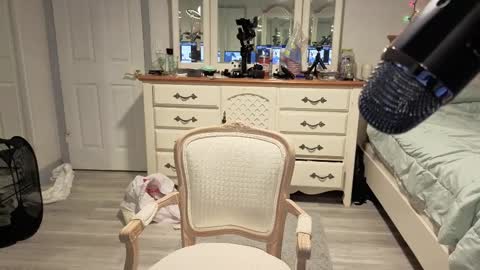 str8whiteboy21 online show from December 2025 08:20:02 AM