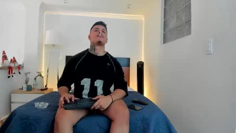 straight__friends online show from November 2025 03:11:01 PM