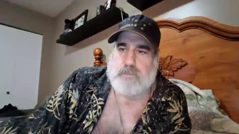 Straightbear4you online show from July 2026 07:47:01 AM