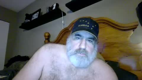 Straightbear4you online show from August 2026 10:03:01 AM