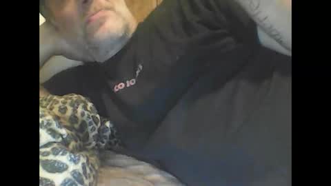 straightmaletouse online show from April 2026 11:04:02 AM