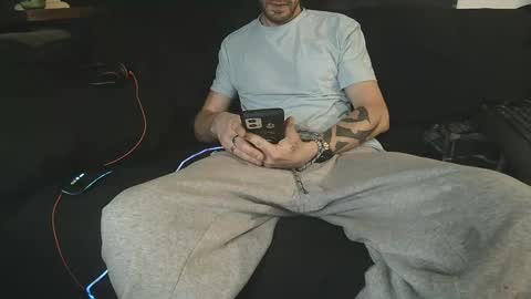 straitpipermann22 online show from October 2025 06:14:02 AM