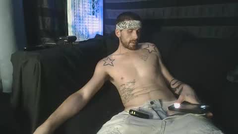 straitpipermann22 online show from November 2025 12:21:02 AM