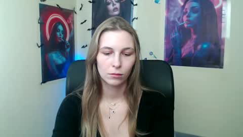 Snapshot of stranger_giirl chatting on April 2026 11:59:02 AM Amalia online show from April 2026 11:59:02 AM
