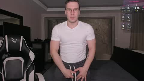 Artem online show from March 2026 01:17:01 PM