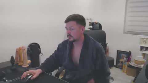 Snapshot of straponloverboy chatting on February 2025 01:15:02 PM ImYours online show from February 2025 01:15:02 PM