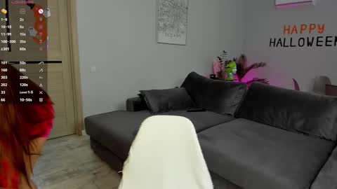 Laura online show from October 2025 03:12:02 AM