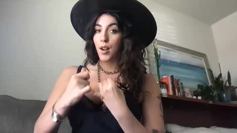 Angel Baby online show from October 2025 07:59:01 PM