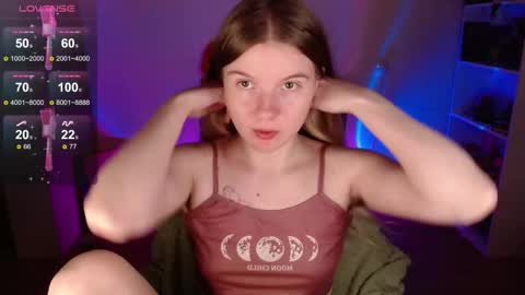 Snapshot of strawberry_juli chatting on October 2025 06:12:01 AM Juli online show from October 2025 06:12:01 AM