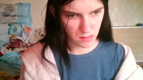 Snapshot of strawberry_storm chatting on April 2026 12:51:02 PM Strawberry Storm online show from April 2026 12:51:02 PM