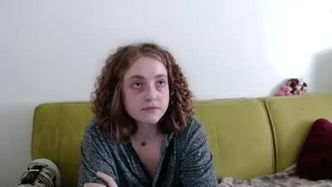 Strawberrylotsacake online show from June 2026 07:02:02 PM