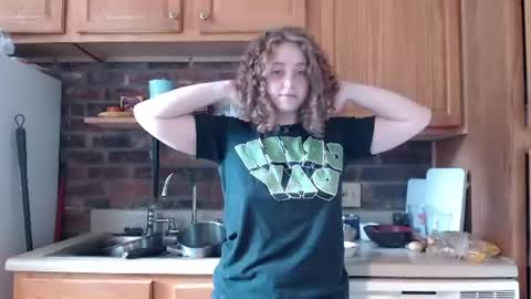 Strawberrylotsacake online show from June 2026 05:32:01 PM