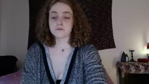 Strawberrylotsacake online show from July 2026 05:28:01 PM