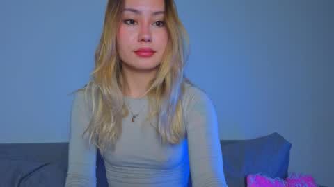 Snapshot of strawberrypie99 chatting on March 2026 04:49:02 AM Tati and Lola online show from March 2026 04:49:02 AM