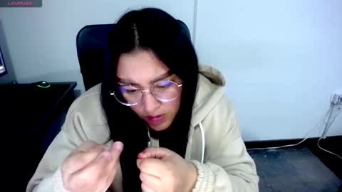 Snapshot of strawlux chatting on March 2026 09:03:02 AM strawlux online show from March 2026 09:03:02 AM