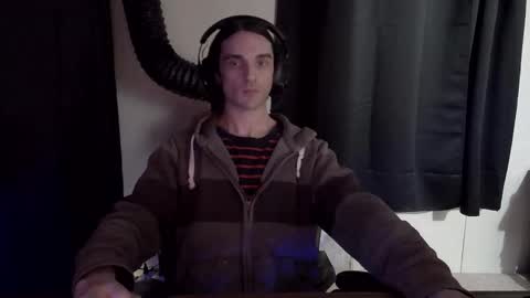 stringgreens777 online show from January 2026 02:32:02 PM