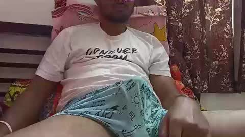 Snapshot of strip_couple_love1 chatting on March 2026 05:22:01 AM strip_couple_love1 online show from March 2026 05:22:01 AM