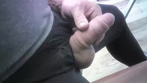 Snapshot of strokin8219621 chatting on January 2025 06:20:02 PM Strokin online show from January 2025 06:20:02 PM