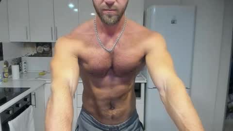 Snapshot of strong_arni chatting on February 2025 06:12:01 PM Strong Arni online show from February 2025 06:12:01 PM