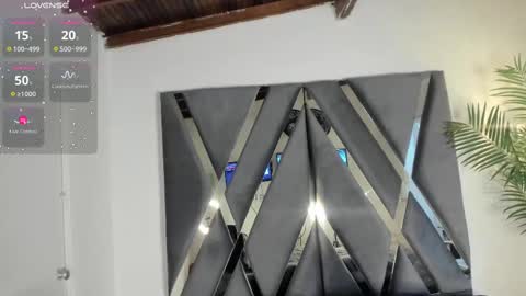 Alexa   online show from September 2025 11:04:02 AM