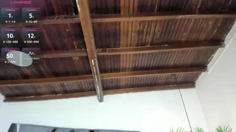 Snapshot of strong_girl_ chatting on April 2026 11:01:01 AM Alexa online show from April 2026 11:01:01 AM