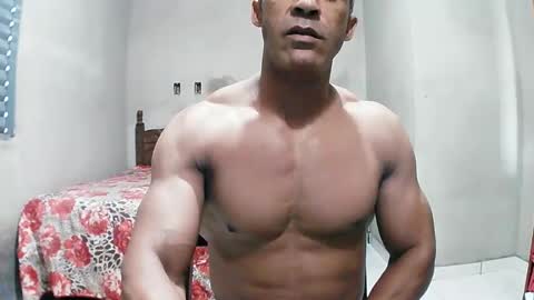 strongdaddyfantastic online show from March 2026 12:33:11 PM