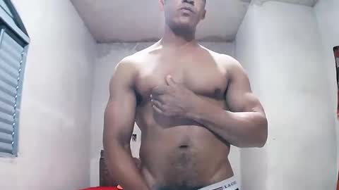 strongdaddyfantastic online show from May 2026 07:41:01 PM