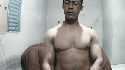 Snapshot of strongdaddyfantastic chatting on June 2026 01:33:01 PM strongdaddyfantastic online show from June 2026 01:33:01 PM