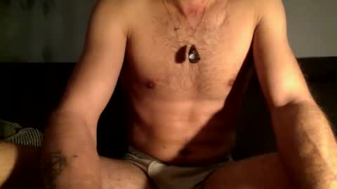 Snapshot of strongelvis chatting on December 2025 06:04:01 PM strongelvis online show from December 2025 06:04:01 PM