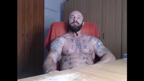 Snapshot of strongivan chatting on June 2026 04:15:02 AM StrongIvan online show from June 2026 04:15:02 AM