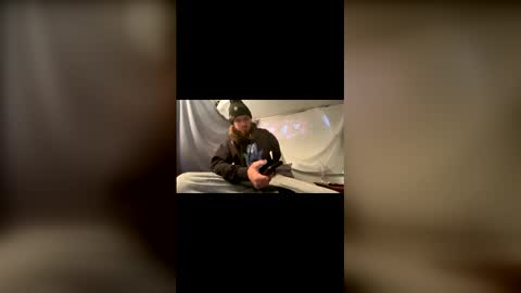 Snapshot of strumie3534336684 chatting on November 2025 05:15:02 PM strumie3534336684 online show from November 2025 05:15:02 PM