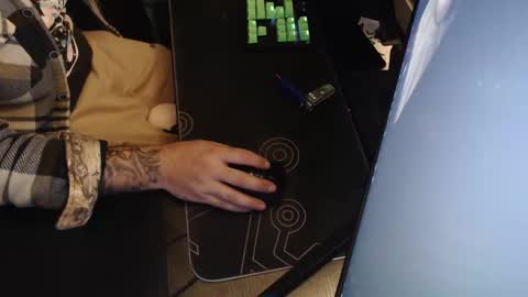 stud69861714 online show from September 2025 03:50:01 AM