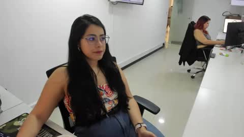 studcb_ online show from March 2025 05:38:02 PM