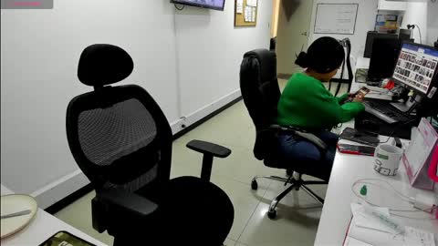 studcb_ online show from March 2026 06:30:02 PM