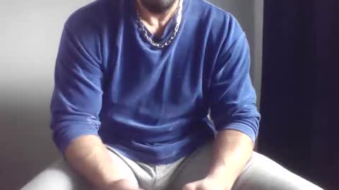 Snapshot of studdotcom chatting on December 2025 10:42:01 AM Ero online show from December 2025 10:42:01 AM