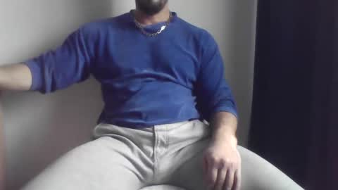 Snapshot of studdotcom chatting on December 2025 10:35:02 AM Ero online show from December 2025 10:35:02 AM