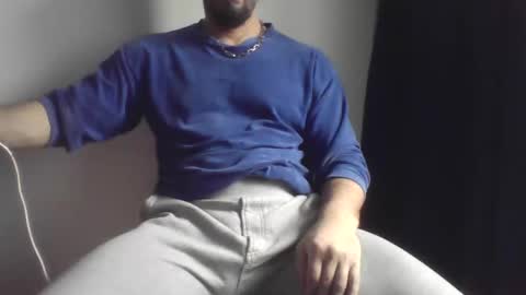 Snapshot of studdotcom chatting on December 2025 10:24:02 AM Ero online show from December 2025 10:24:02 AM