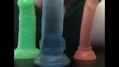 Snapshot of studinto chatting on February 2025 06:09:02 AM BadBrad online show from February 2025 06:09:02 AM