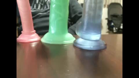 Snapshot of studinto chatting on November 2025 06:38:02 AM BadBrad online show from November 2025 06:38:02 AM