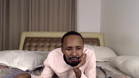 Snapshot of studio0703 chatting on December 2024 12:48:02 AM Alex online show from December 2024 12:48:02 AM