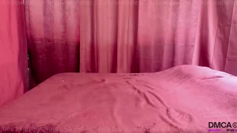 StudioWahines online show from April 2026 12:02:02 AM