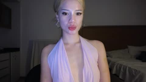 Snapshot of stuirt chatting on March 2026 10:58:01 PM Sofa online show from March 2026 10:58:01 PM