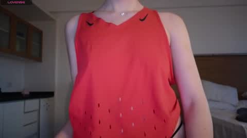 Snapshot of stuirt chatting on March 2026 09:32:02 PM Sofa online show from March 2026 09:32:02 PM