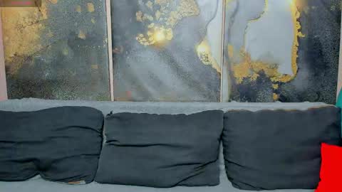 Snapshot of stunning_lily chatting on May 2026 06:43:01 AM Lilya online show from May 2026 06:43:01 AM