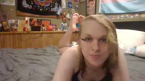 stupidslutjess online show from May 2026 06:53:01 AM