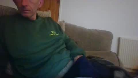 Snapshot of stuuuey73 chatting on January 2026 09:52:02 PM stuuuey73 online show from January 2026 09:52:02 PM