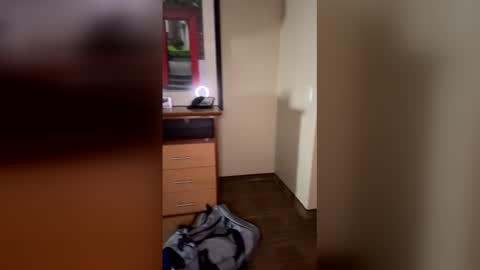 stx_bbwb online show from December 2025 06:56:01 PM