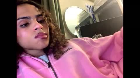 Snapshot of stxllaxcx chatting on September 2025 02:04:01 AM stxllaxcx online show from September 2025 02:04:01 AM